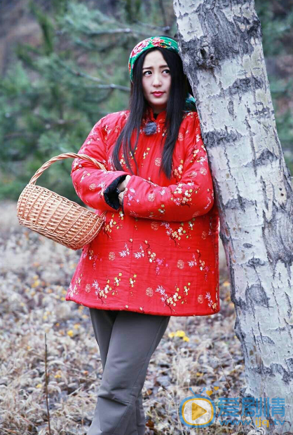 杨童舒自拍照 杨童舒高清写真_杨童舒高清剧照