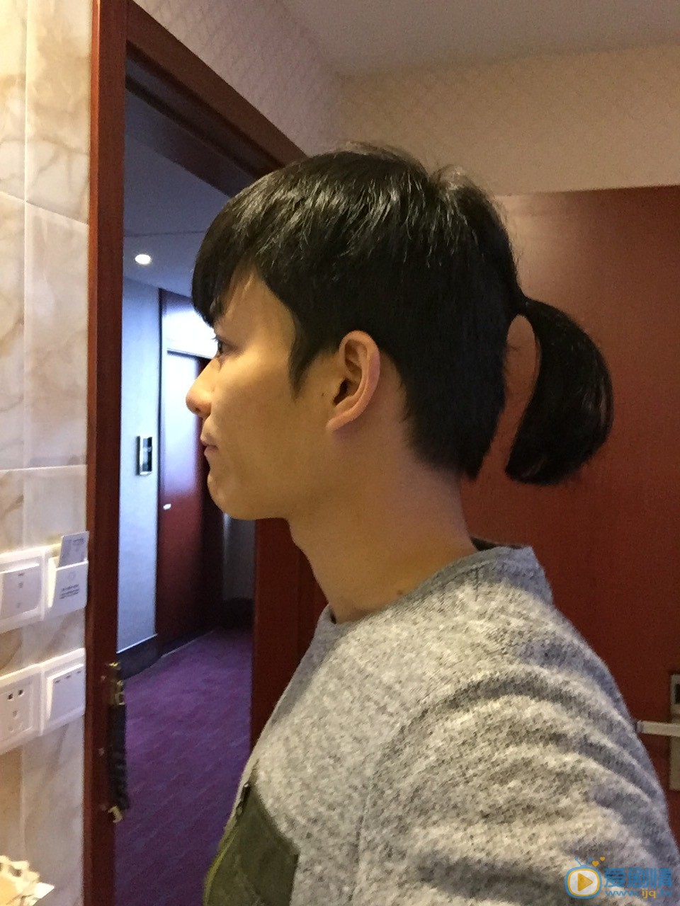 张植绿个性发型 张植绿高清写真_张植绿高清剧照