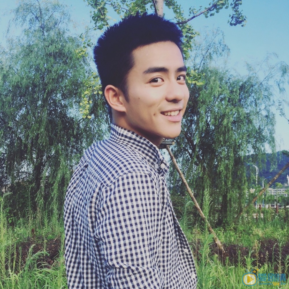 张植绿阳光清新写真 张植绿高清写真_张植绿高清剧照