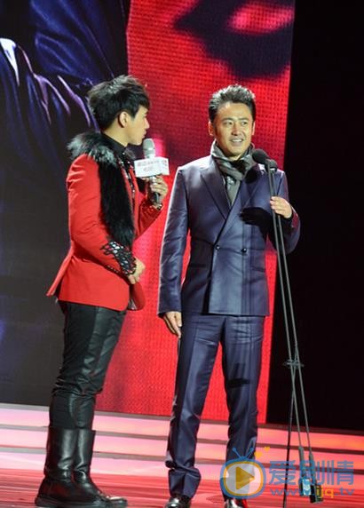 吴秀波颁奖盛典照 吴秀波高清写真_吴秀波高清剧照