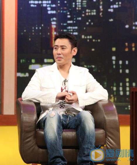 吴秀波《文化视点》节目照 吴秀波高清写真_吴秀波高清剧照