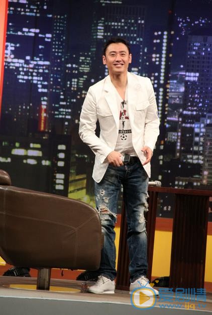 吴秀波《文化视点》节目照 吴秀波高清写真_吴秀波高清剧照