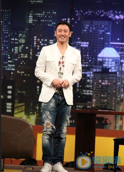 吴秀波《文化视点》节目照 吴秀波高清写真_吴秀波高清剧照
