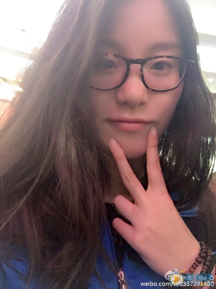 傅园慧剪刀手 傅园慧高清写真_傅园慧高清剧照