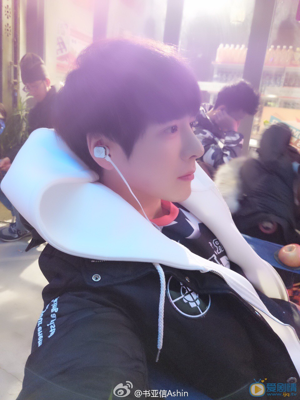 书亚信侧颜照 书亚信高清写真_书亚信高清剧照