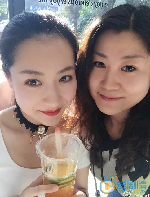 白冰与友人合照 与友人合照