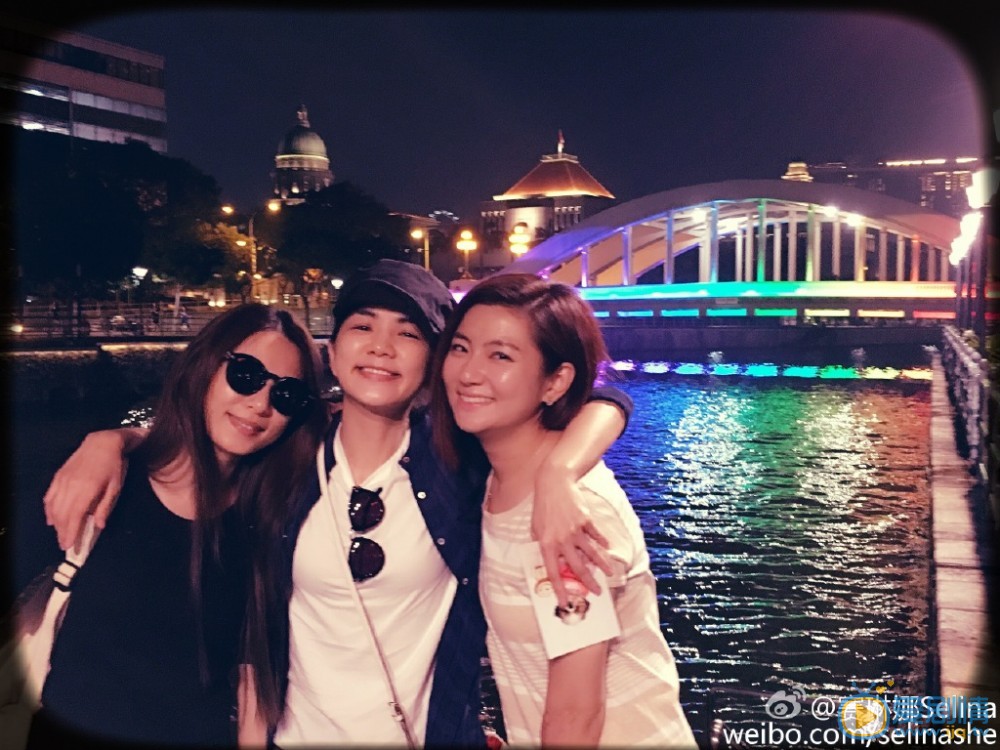 任家萱姐妹一家 任家萱高清写真_任家萱高清剧照