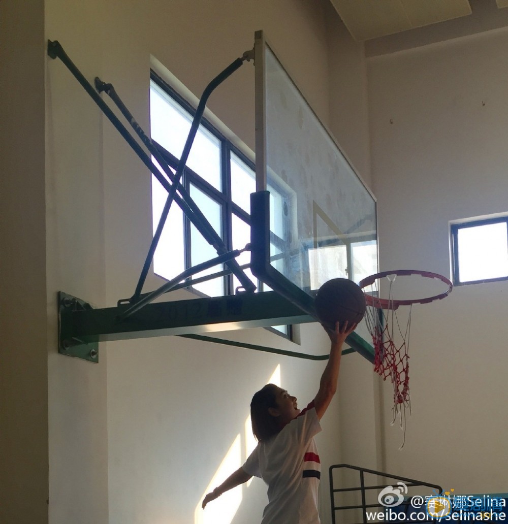 任家萱我去上学啦综艺照 任家萱高清写真_任家萱高清剧照