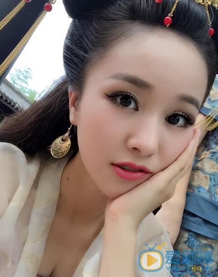 冯芷墨片场照 冯芷墨高清写真_冯芷墨高清剧照