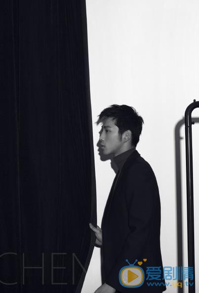 庞瀚辰黑色系写真 庞瀚辰高清写真_庞瀚辰高清剧照