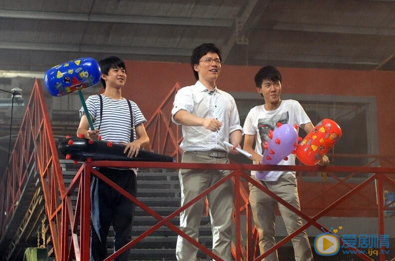 徐浩参加《向上吧少年》综艺照 徐浩高清写真_徐浩高清剧照