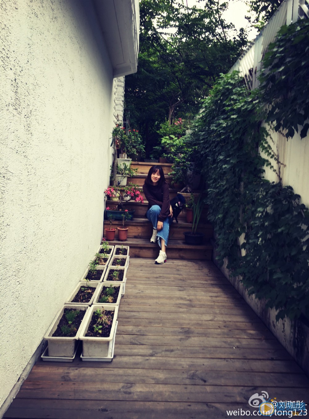 刘珈彤旅行街拍 刘珈彤高清写真_刘珈彤高清剧照