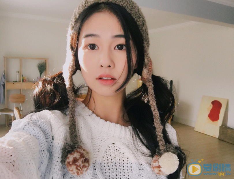 白鹿卖萌照 白鹿高清写真_白鹿高清剧照
