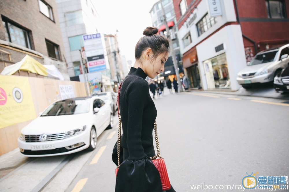 张予曦唯美街拍 张予曦高清写真_张予曦高清剧照