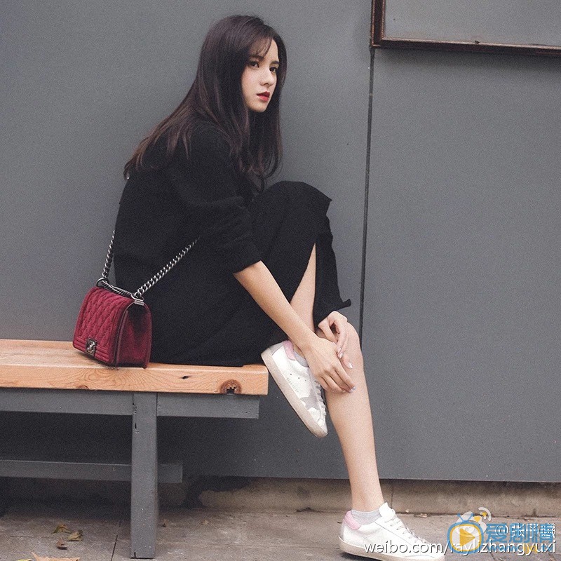 张予曦唯美街拍 张予曦高清写真_张予曦高清剧照