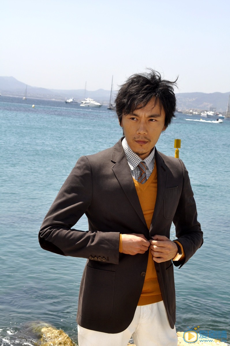 秦昊海滩写真 秦昊高清写真_秦昊高清剧照