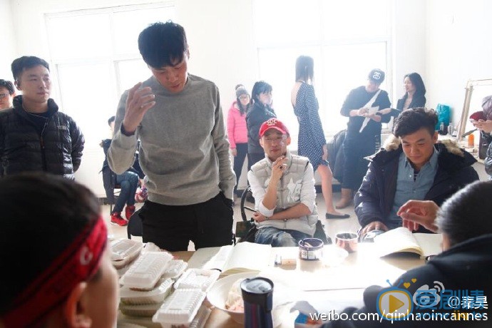 秦昊欢乐喜剧人 秦昊高清写真_秦昊高清剧照