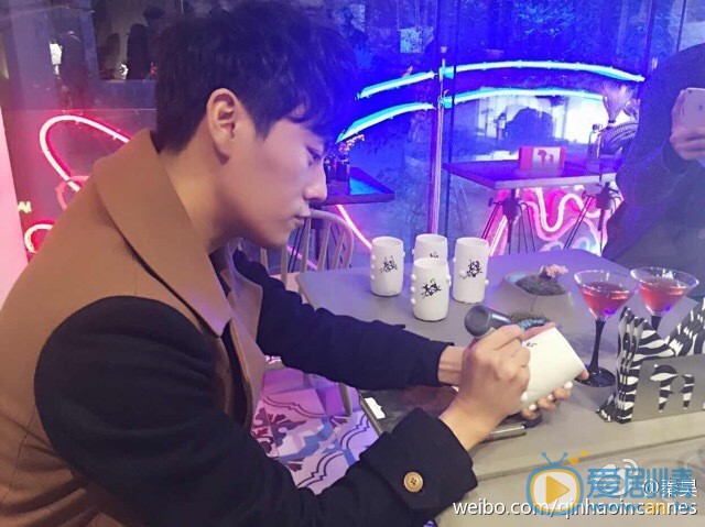 秦昊生活照 秦昊高清写真_秦昊高清剧照