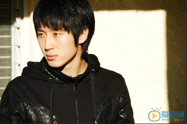 杨政酷帅写真 杨政高清写真_杨政高清剧照