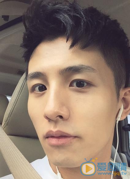 李圣佳生活照 李圣佳高清写真_李圣佳高清剧照