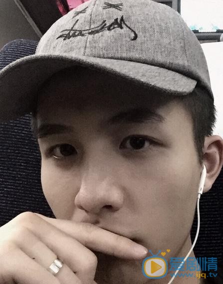 李圣佳生活照 李圣佳高清写真_李圣佳高清剧照