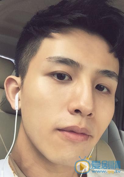 李圣佳生活照 李圣佳高清写真_李圣佳高清剧照