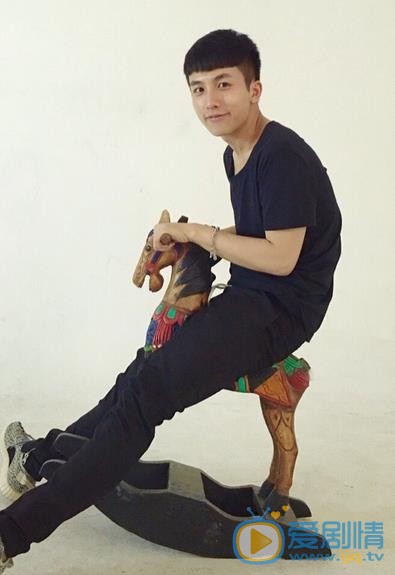 李圣佳生活照 李圣佳高清写真_李圣佳高清剧照