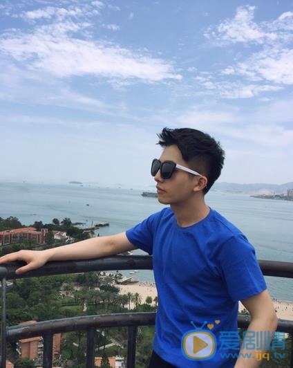 李圣佳生活照 李圣佳高清写真_李圣佳高清剧照