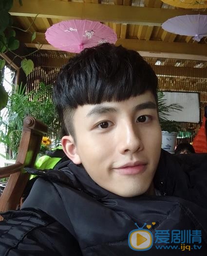 李圣佳生活照 李圣佳高清写真_李圣佳高清剧照