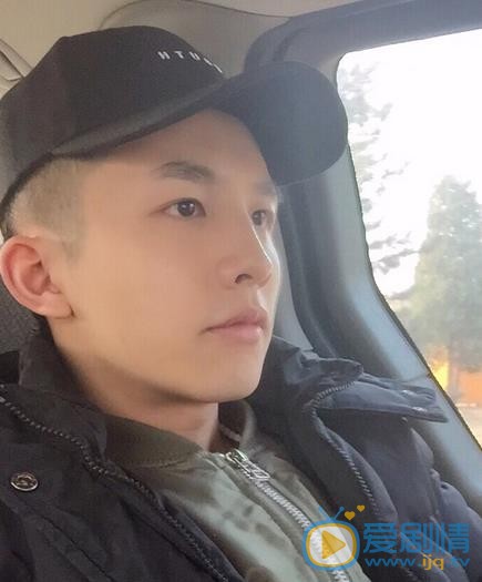 李圣佳生活照 李圣佳高清写真_李圣佳高清剧照