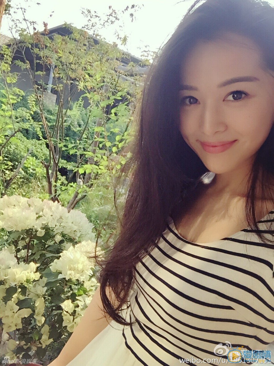 韩庚女友李冰玉私照 韩庚高清写真_韩庚高清剧照