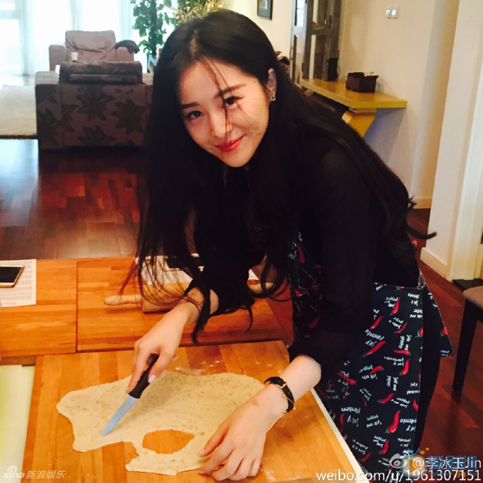 韩庚女友李冰玉私照 韩庚高清写真_韩庚高清剧照