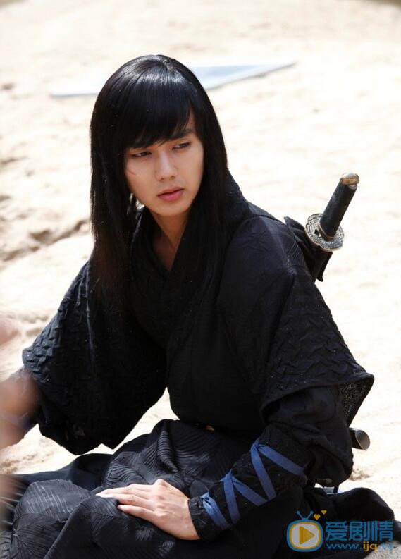 俞承豪《武士白东秀》剧照 俞承豪高清写真_俞承豪高清剧照