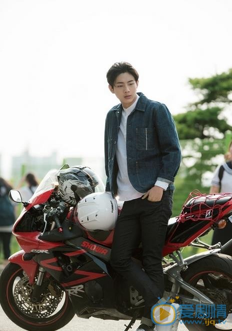金志洙《DOCTORS》剧照 金志洙高清写真_金志洙高清剧照