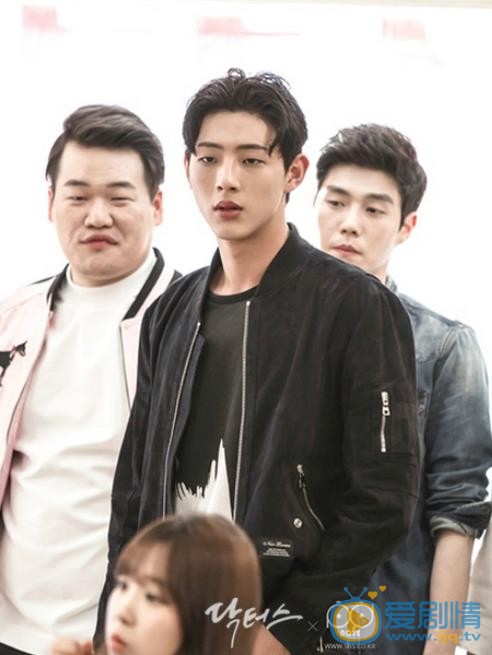 金志洙《DOCTORS》剧照 金志洙高清写真_金志洙高清剧照