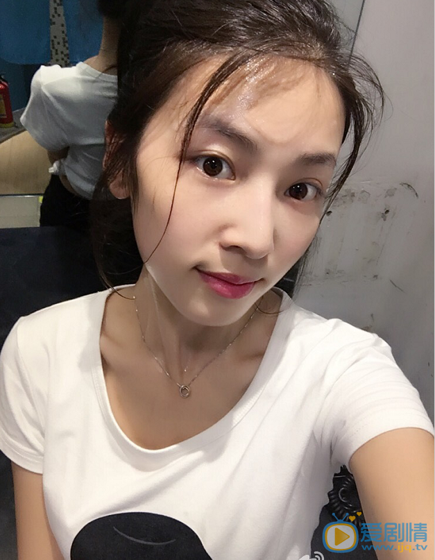  微微一笑很倾城孟逸然是谁扮演的？孟逸然扮演者马春瑞个人资料及写真生活照欣赏