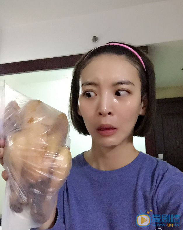 尤靖茹卖萌照 尤靖茹高清写真_尤靖茹高清剧照