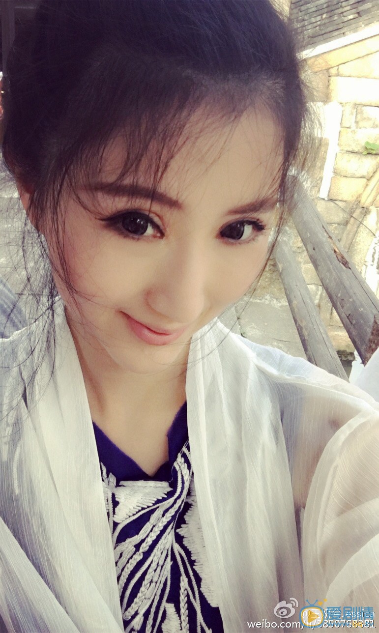王妍兮生活自拍照 王妍兮高清写真_王妍兮高清剧照