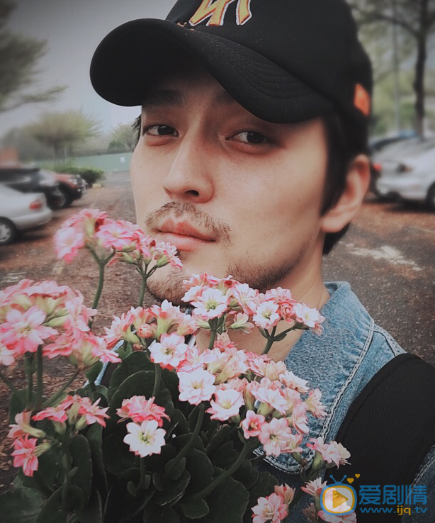 隋咏良生活照 隋咏良高清写真_隋咏良高清剧照