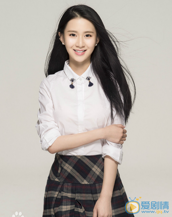  微微一笑很倾城小雨妖妖是谁演的？小雨妖妖扮演者刘颖伦个人资料及写真生活照欣赏