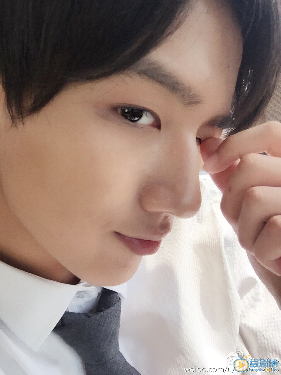 李宏毅生活照 李宏毅高清写真_李宏毅高清剧照