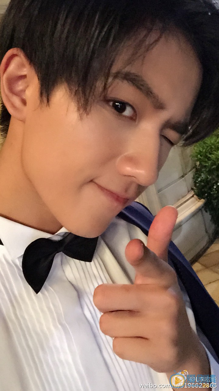 李宏毅生活照 李宏毅高清写真_李宏毅高清剧照