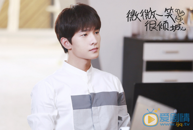 微微一笑很倾城肖奈为什么被室友叫老三？肖奈为什么不当老大？