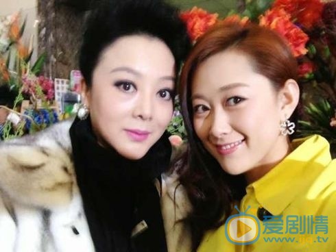 梁丽生活合照 梁丽高清写真_梁丽高清剧照