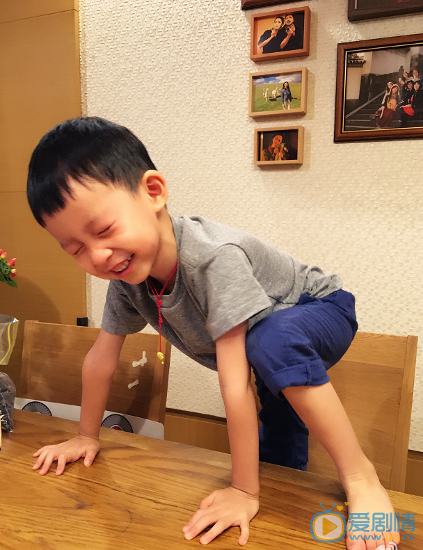 姚晨儿子土豆照片 姚晨高清写真_姚晨高清剧照