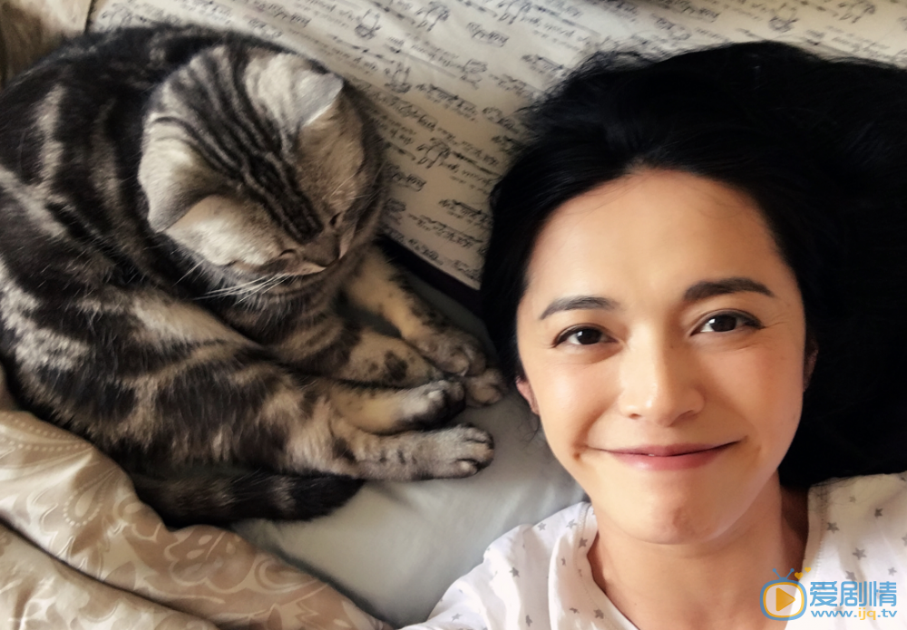 姚晨家庭照 姚晨高清写真_姚晨高清剧照