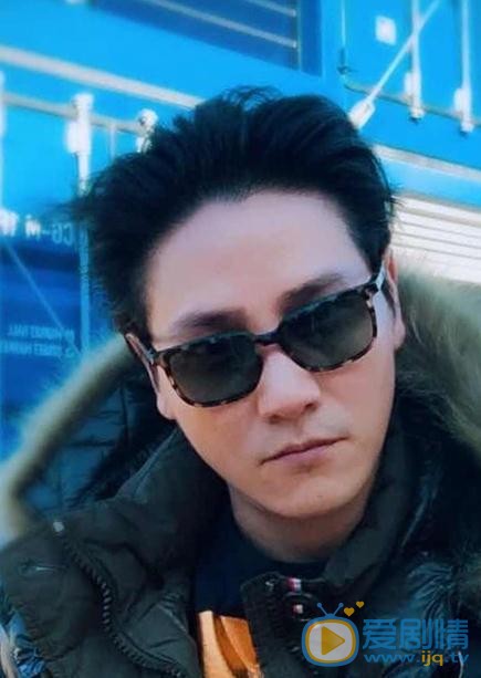 丁子峻生活照 丁子峻高清写真_丁子峻高清剧照