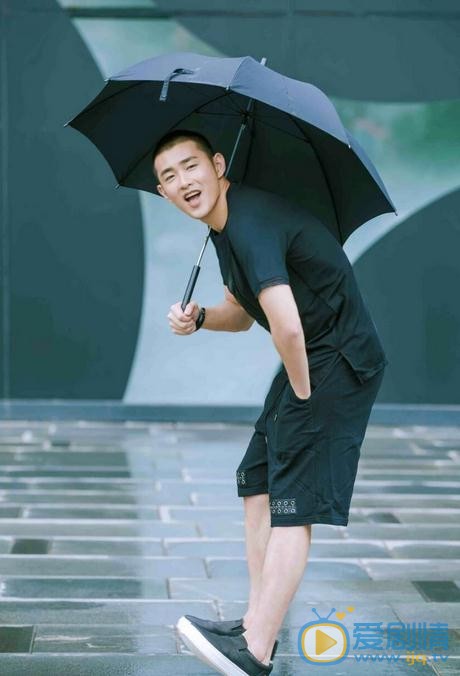 王彦霖写真 王彦霖高清写真_王彦霖高清剧照