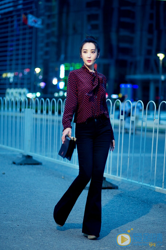 杜若溪街拍 杜若溪高清写真_杜若溪高清剧照