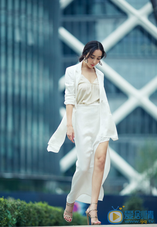杜若溪街拍 杜若溪高清写真_杜若溪高清剧照